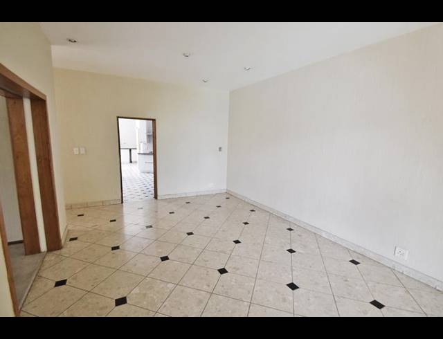 3 BEDROOM HOUSE FOR SALE IN SANDOWN